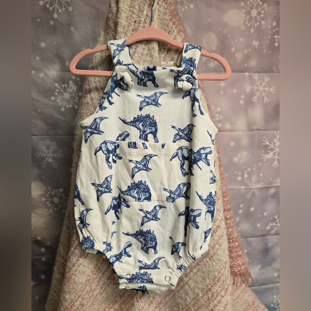 Kate Quinn 12-18 blue knot Dino bubble